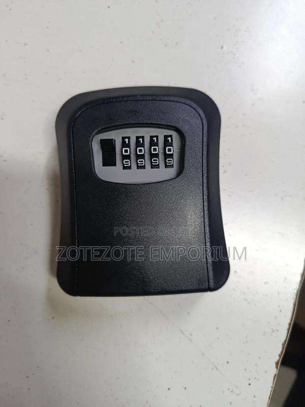 Weatherproof Wall-mounted Key Safe Password Lock Box