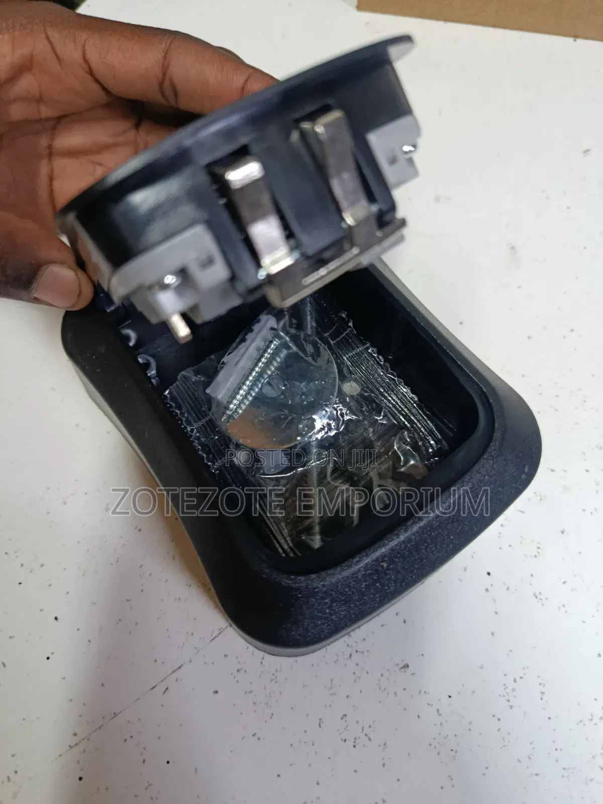 Weatherproof Wall-mounted Key Safe Password Lock Box