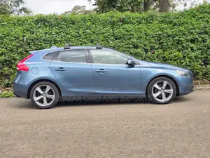 Volvo V40 2014 Blue