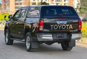 Toyota Hilux 2019 Black