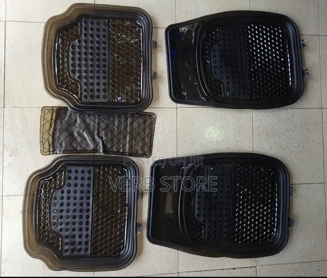 Smoky Black 5 Seater Floor Mat