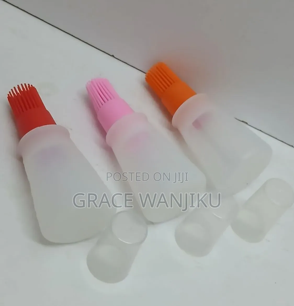 *Heat Resistant Oil Dispenser With Brush*