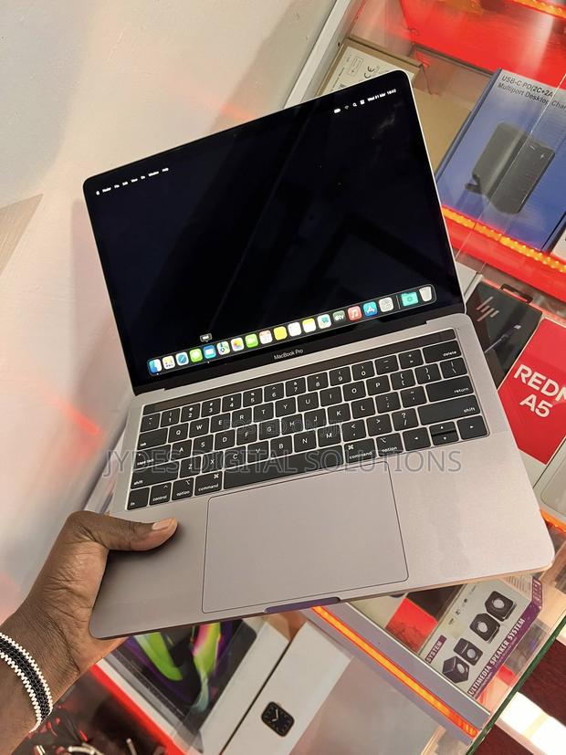 Laptop Apple MacBook Pro 2017 16GB Intel Core i7 SSD 1T - thumbnail 2