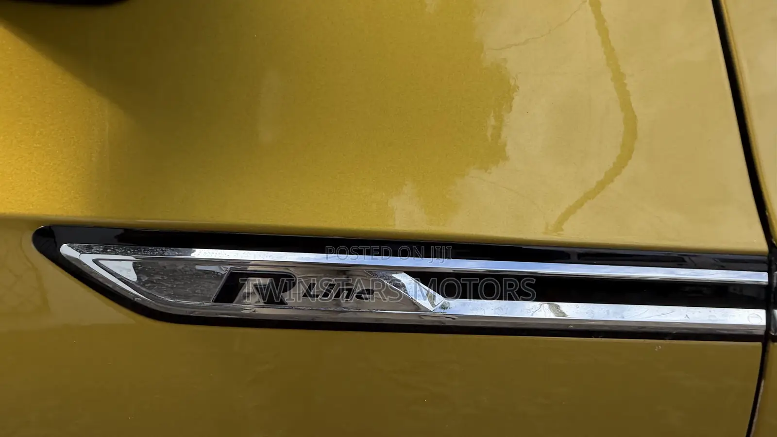 Volkswagen Arteon 2.0T SE R-Line w/19 AWD 4MOTION 2019 Gold