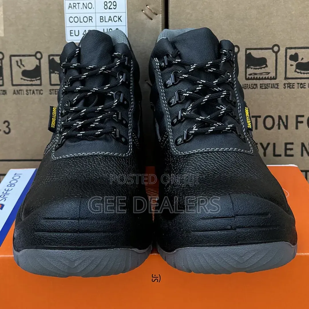 Steel Toed Safety Boots/Work Boots Size 38-45