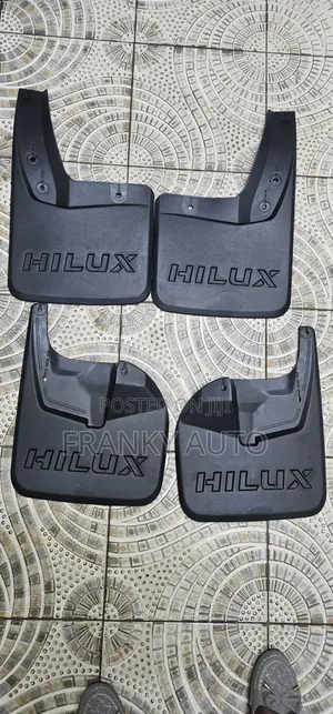 Mudflap Hilux Revo