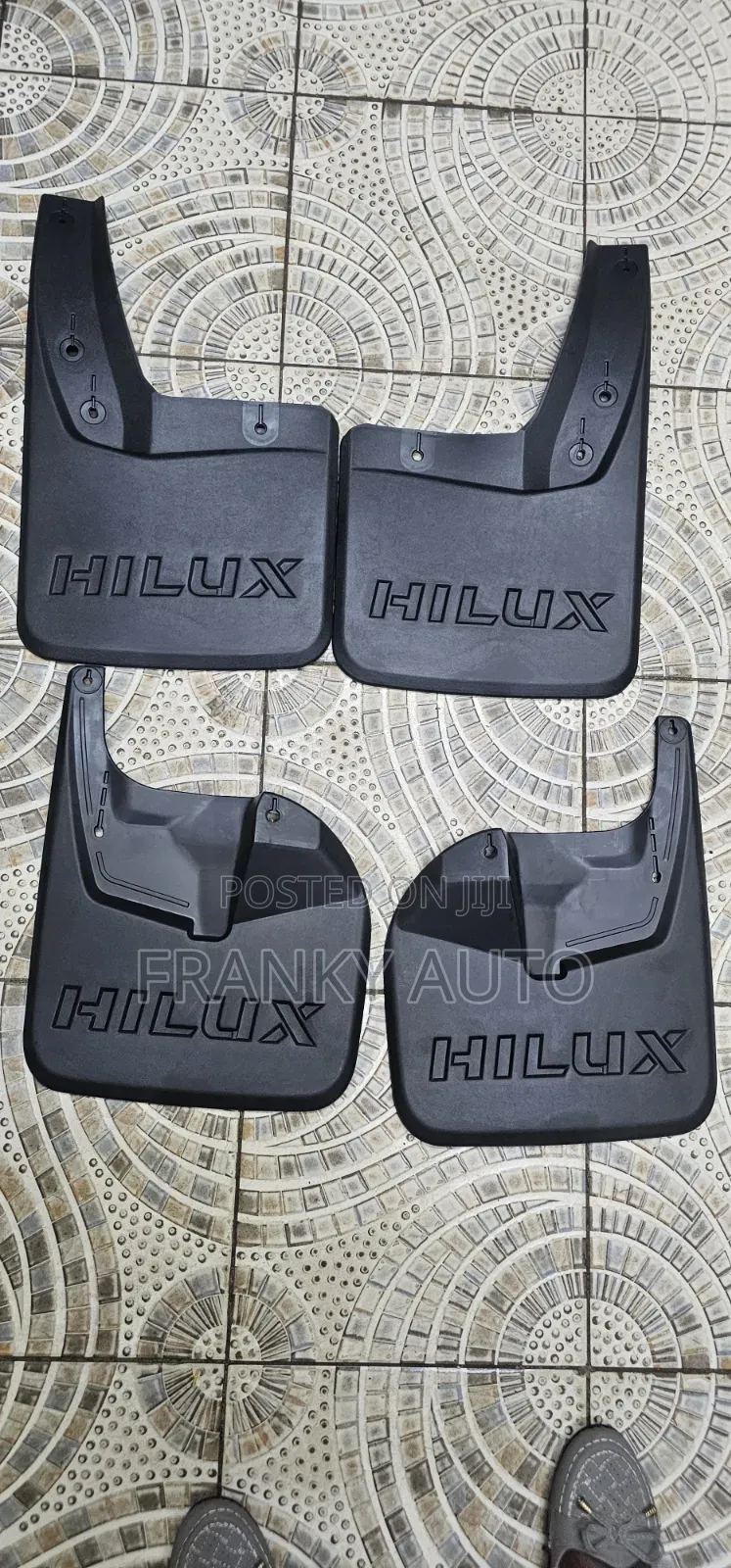 Mudflap Hilux Revo