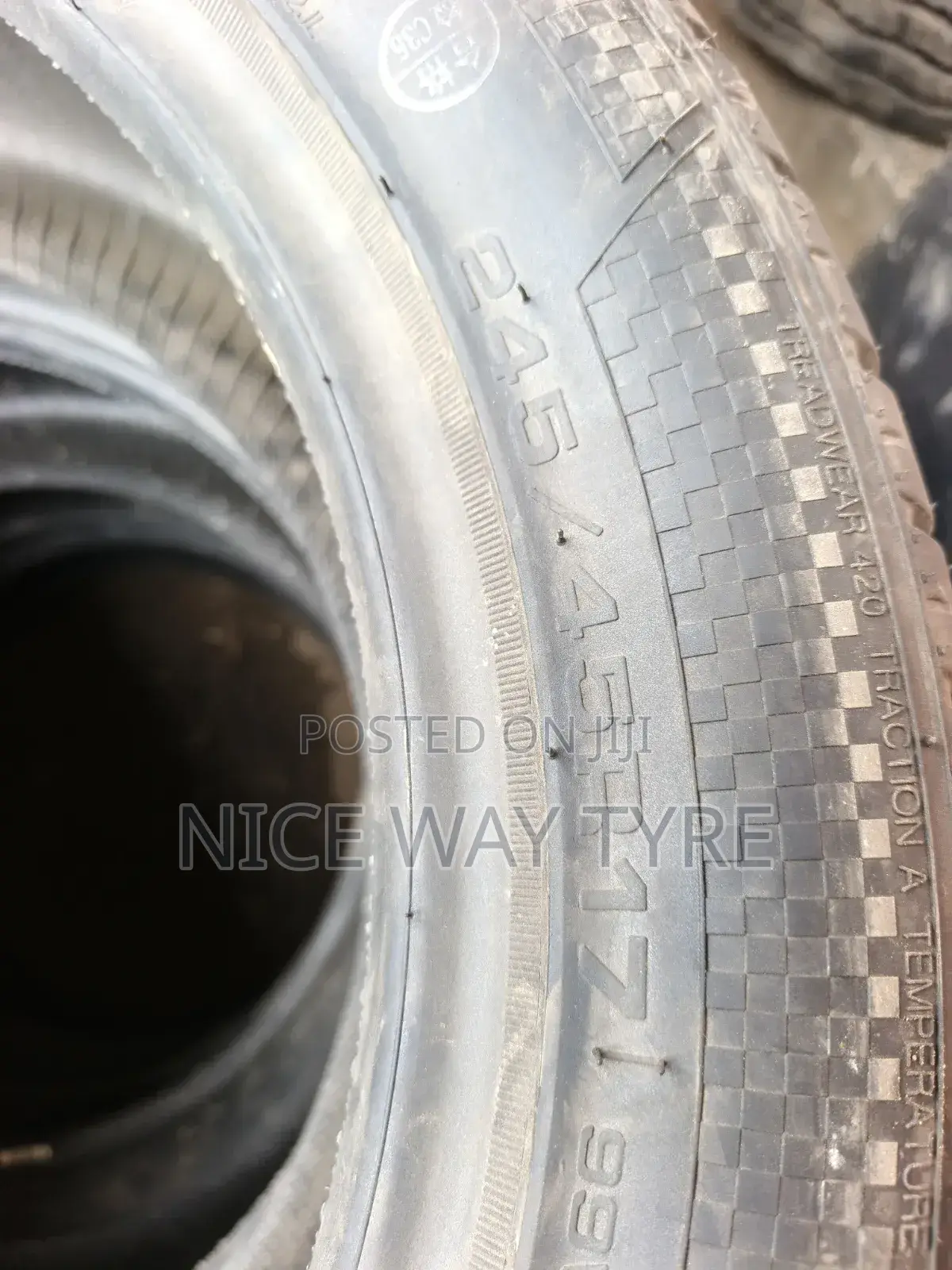 245/45r17 Boto