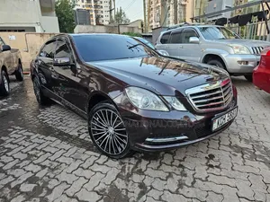 Mercedes-Benz E300 2012 Maroon
