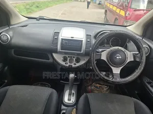 Nissan Note 2010 Silver