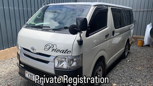 Toyota HiAce 2014 White - thumbnail 6
