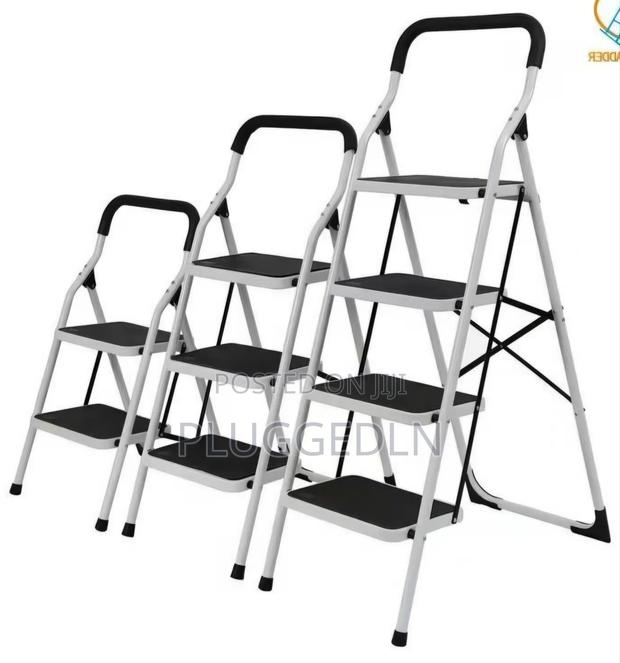 4-Step Folding Ladder