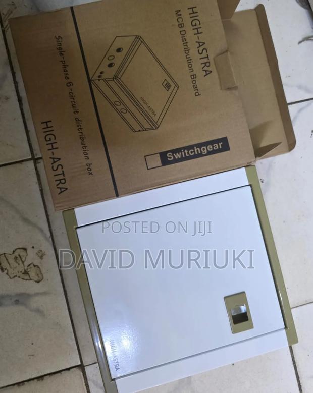 High Astra 6-Way Single Phase Consumer Unit Distribution Box. - main view