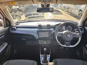 Suzuki Swift 2019 Off white