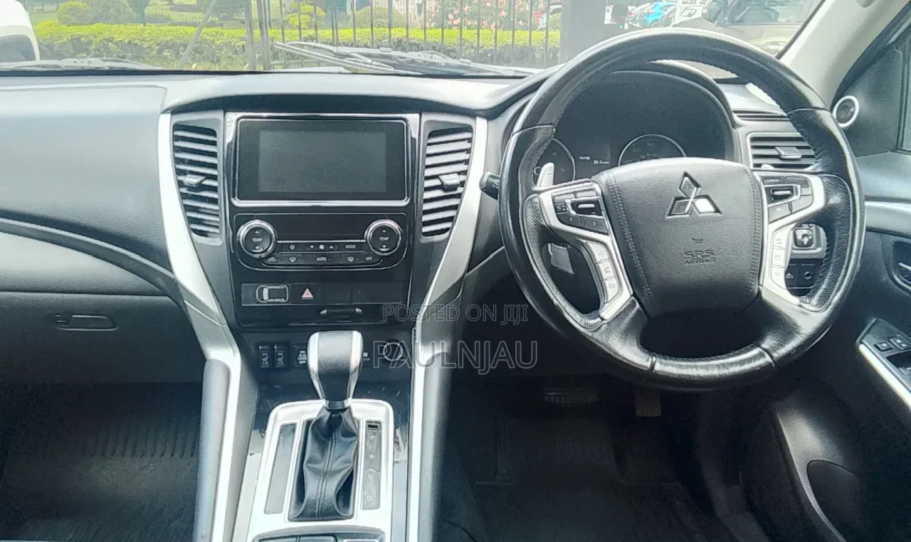 Mitsubishi Pajero 2019