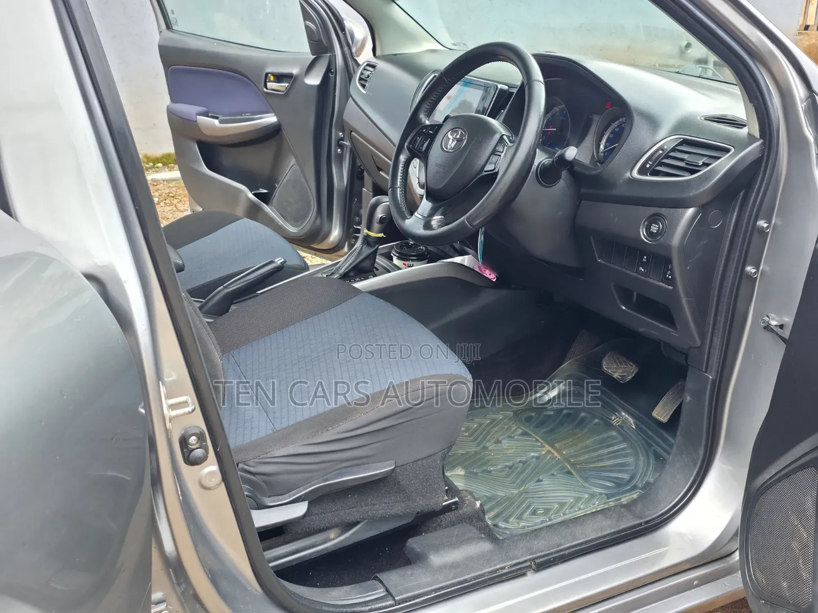 Toyota Starlet 2020 Silver