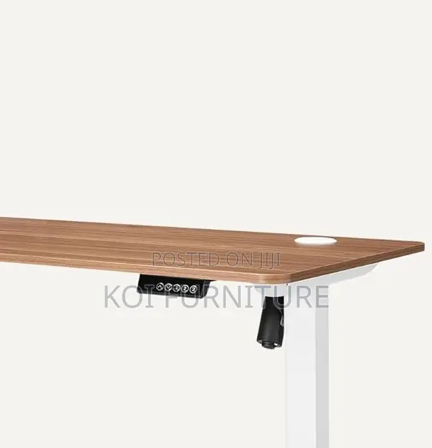 Office Desk; 1400mm Ergomaker Electric Standing Desk