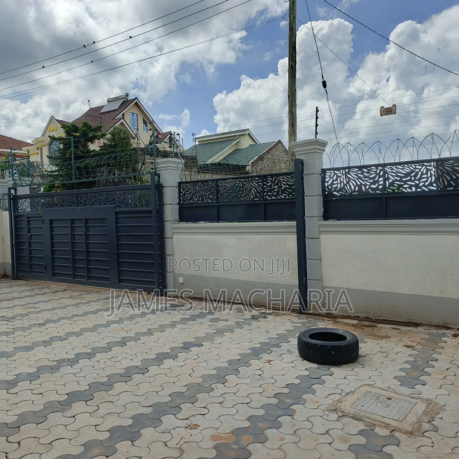 4bdrm Townhouse/Terrace in Membley Estate for sale