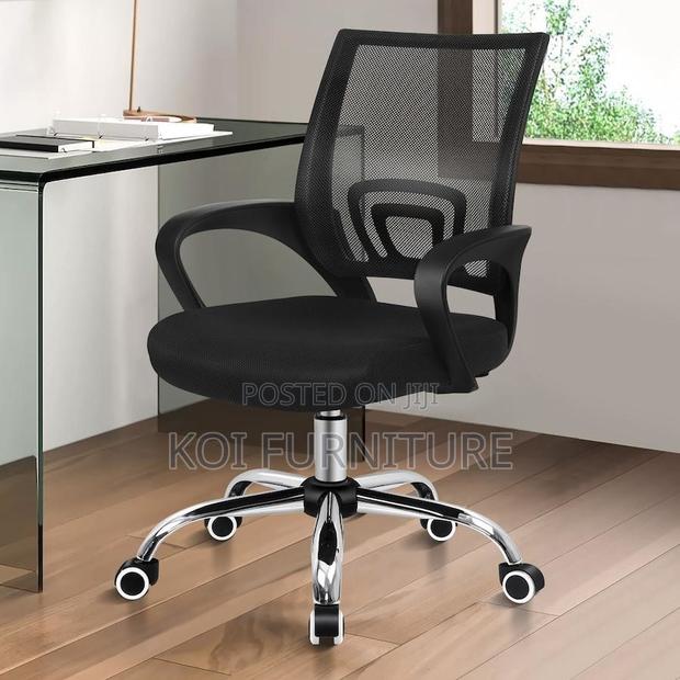 Office Chairs; Protector Mesh Fabric Cair WTH Star Base - main view