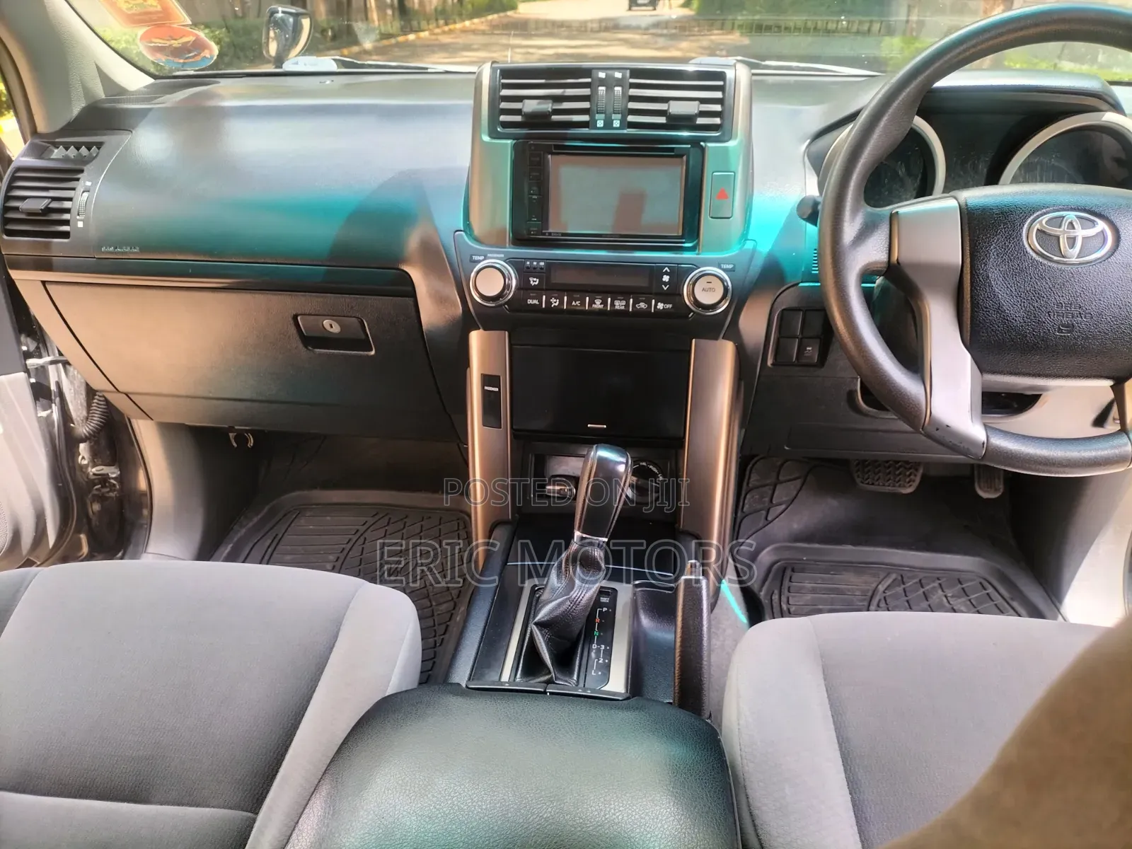 Toyota Land Cruiser Prado 2013 Black