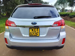 Subaru Outback 2011 Silver