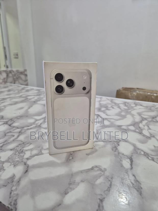 New Apple iPhone 17 Pro 256 GB Silver - thumbnail 2