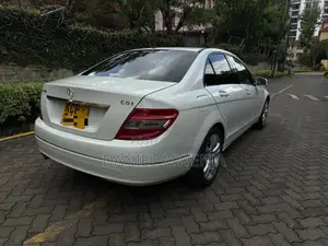 Mercedes-Benz C200 2011 White