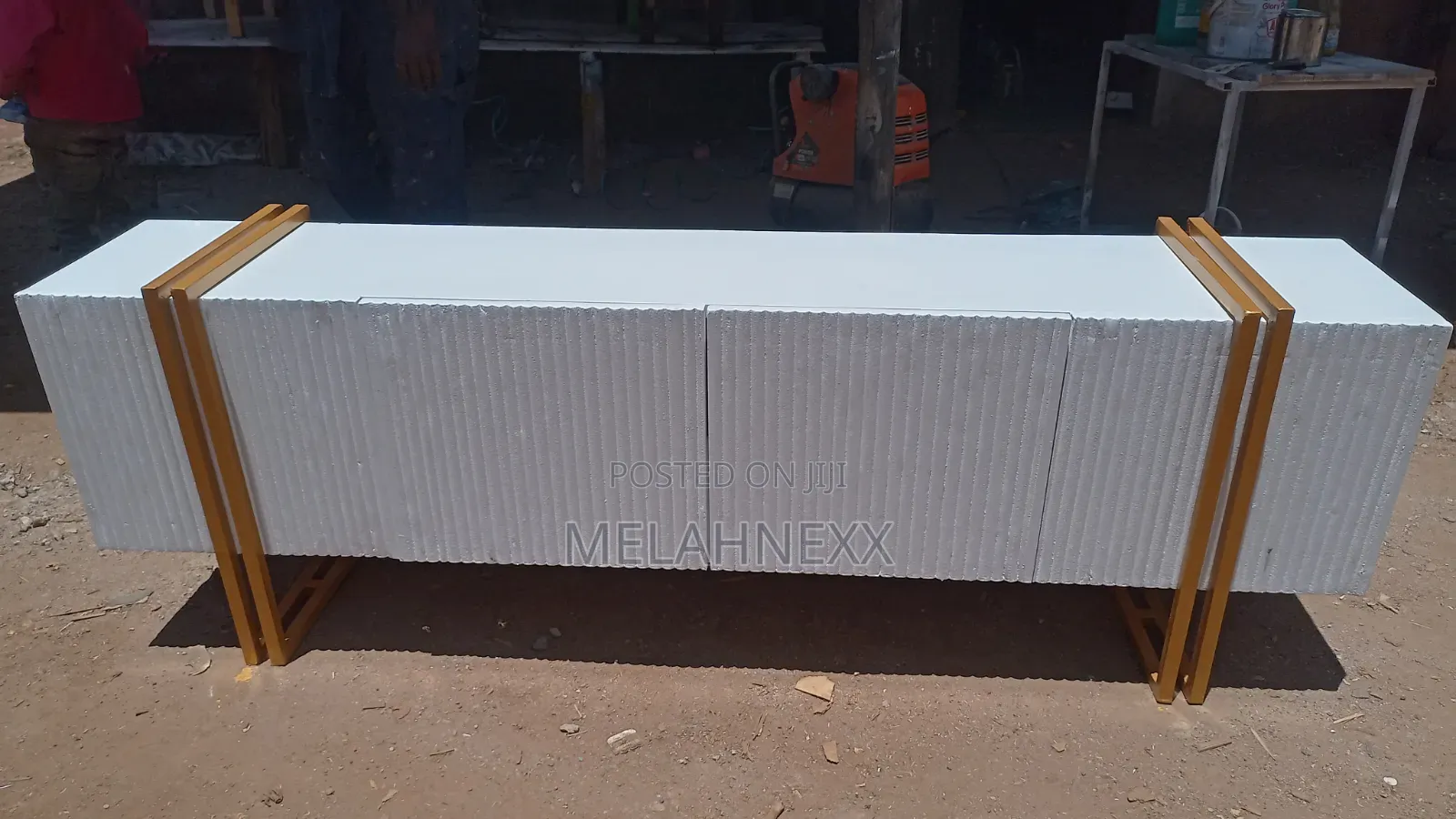 White Flutted Doors Stand(6fits)