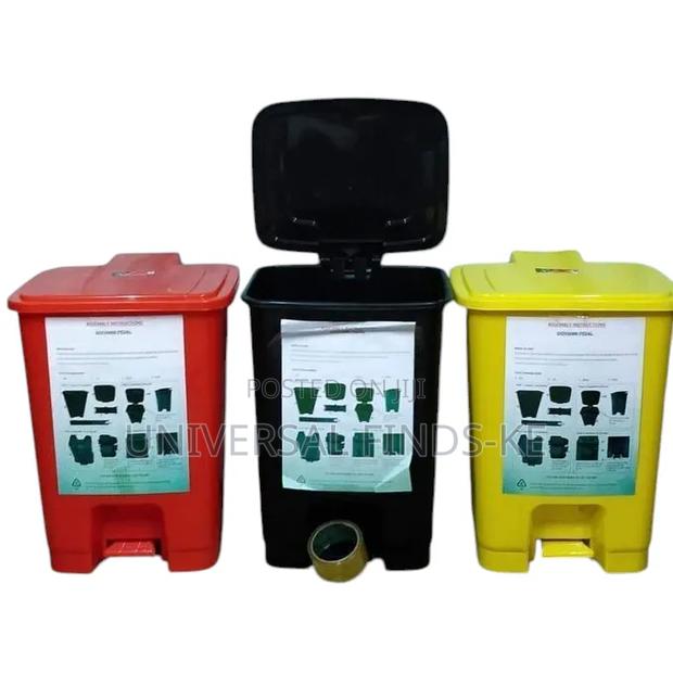 30 Litre Step-on Pedal Bin – Durable, Hygienic Easy-Clean Waste Bin - thumbnail 2