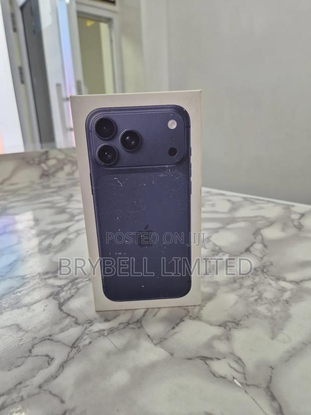 New Apple iPhone 17 Pro Max 256 GB Blue - thumbnail 2