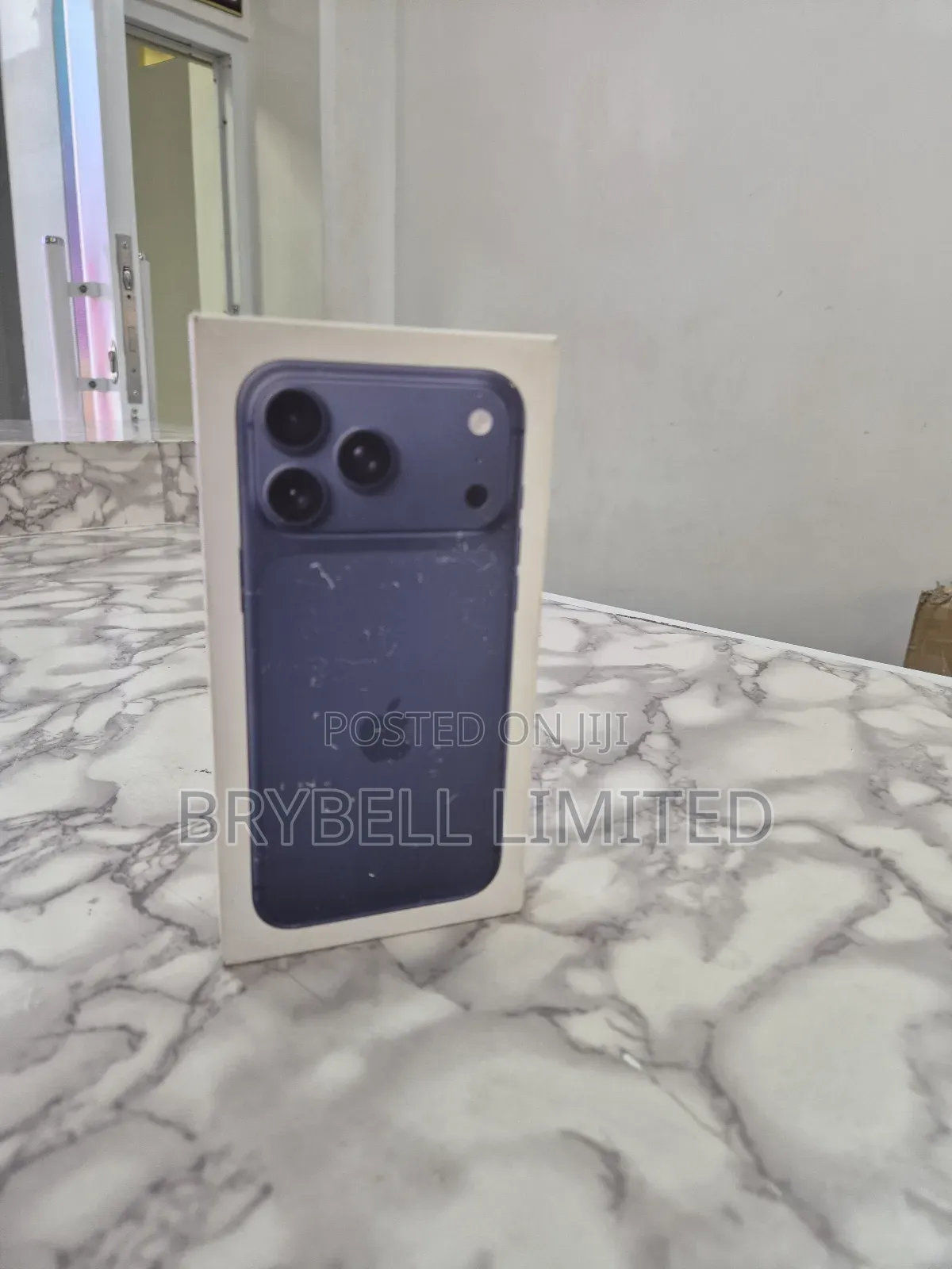 New Apple iPhone 17 Pro Max 256 GB Blue