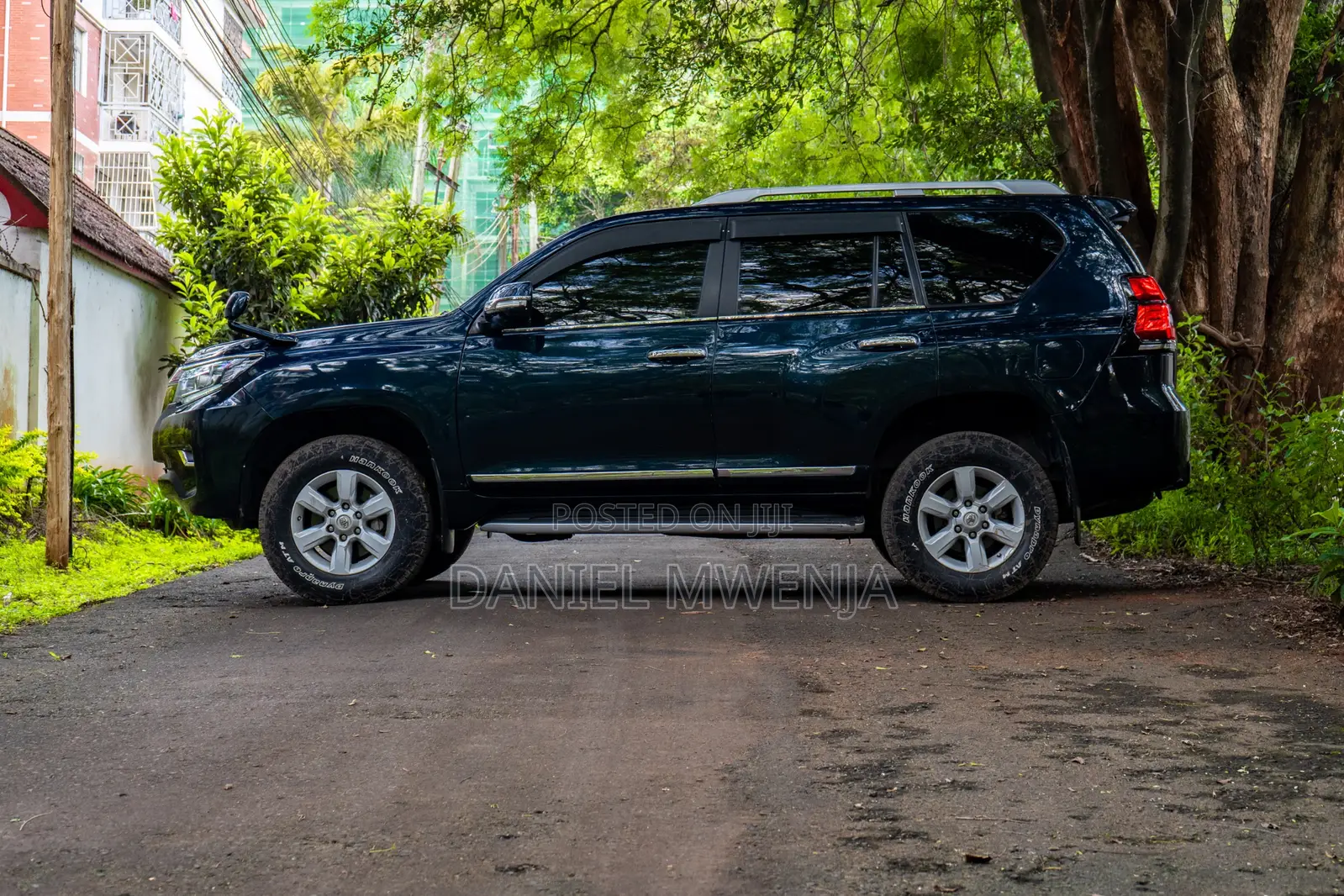 Toyota Land Cruiser 2017 Blue