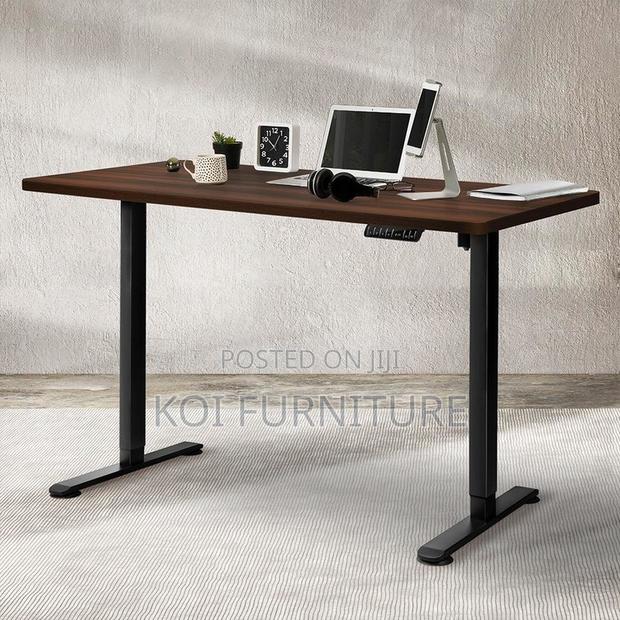 Office Desk; 1.6 Meters Cuuli900 Adjustable Desk
