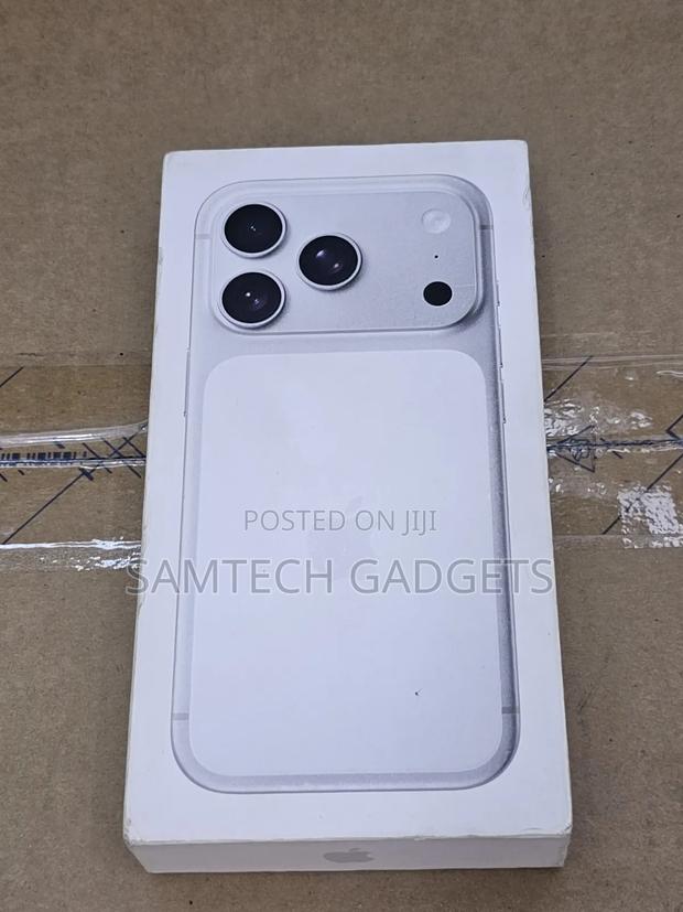 New Apple iPhone 17 Pro 256 GB Silver