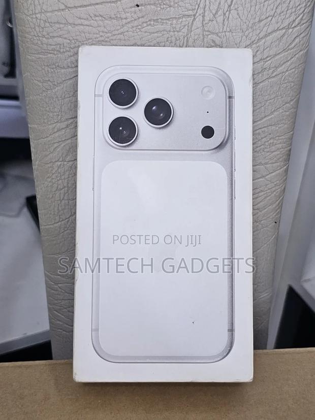 New Apple iPhone 17 Pro 256 GB Silver - thumbnail 2