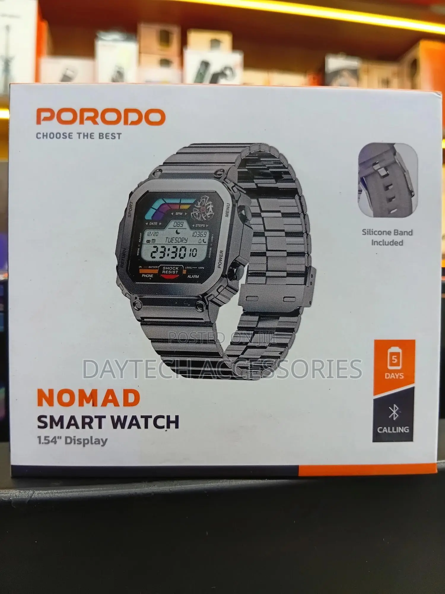 Porodo Nomad Is a Smart Watch 1.54" Display and Retro-Digital Design