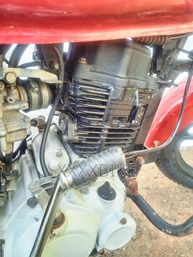 Bajaj Boxer 150 UG 2022 Red - thumbnail 2