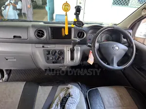 Nissan Caravan (Urvan) 2017 White