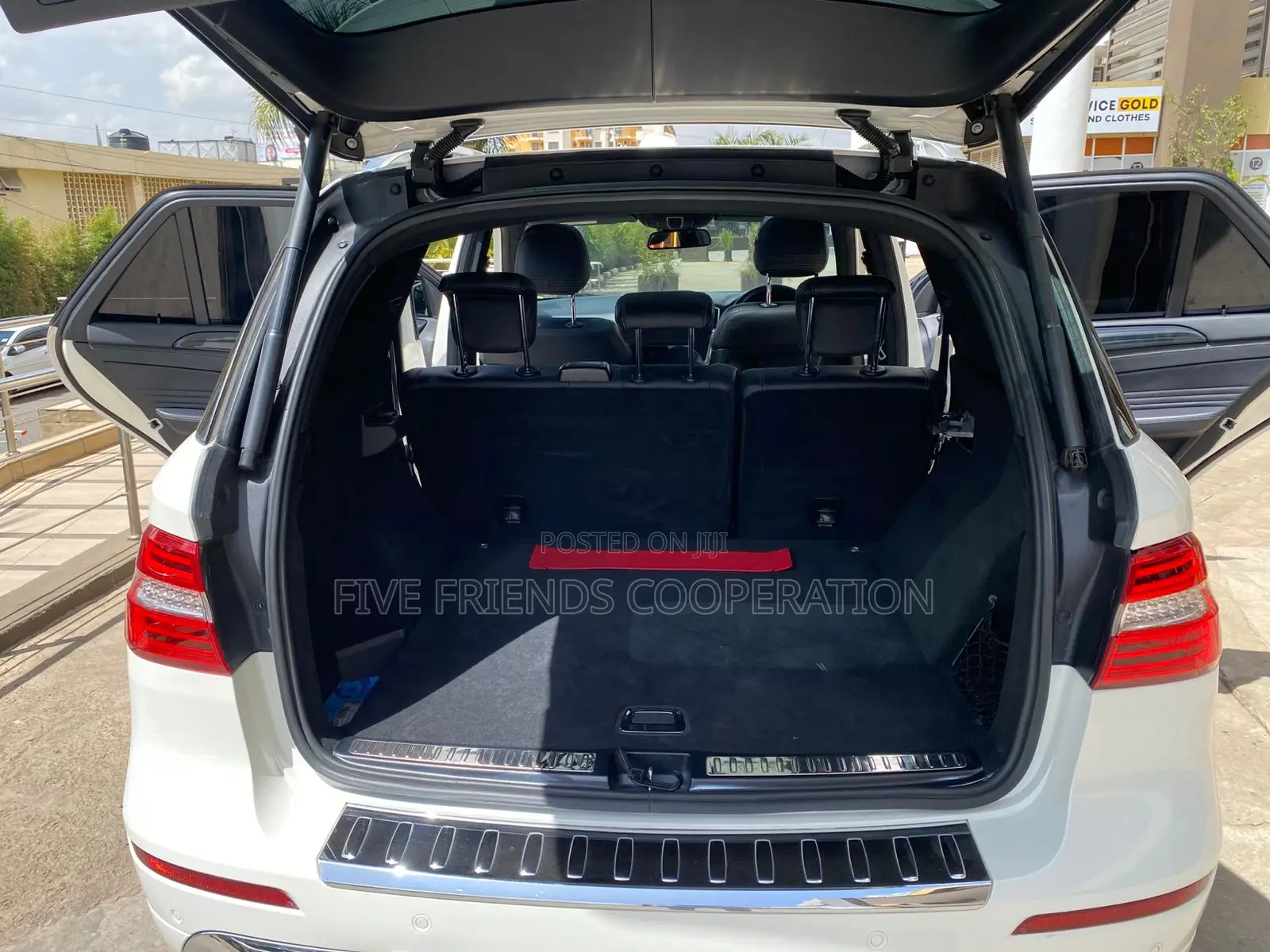 Mercedes-Benz M Class ML350 4MATIC 4dr SUV AWD (3.5L 6cyl 7A) 2015 White