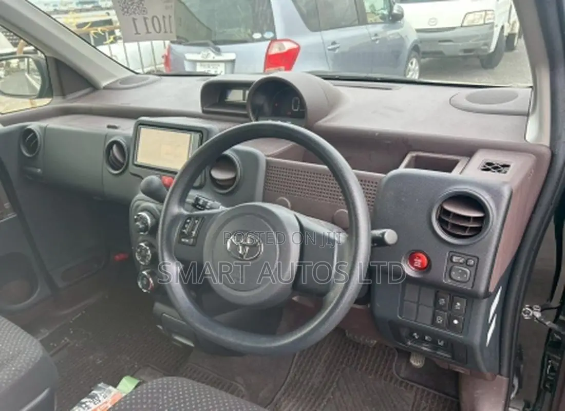 Toyota Spade 2019 Black