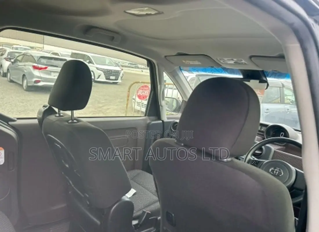 Toyota Spade 2019 Black