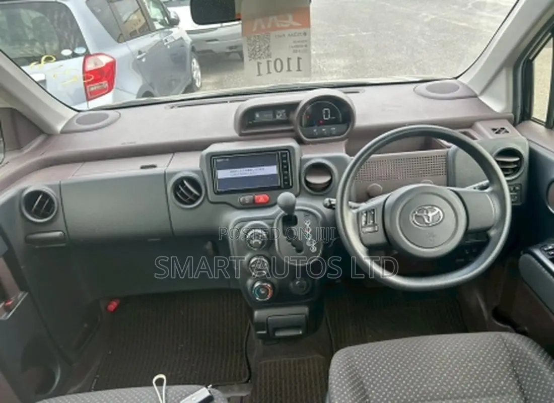 Toyota Spade 2019 Black