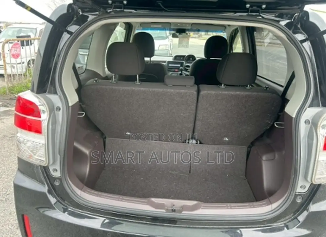 Toyota Spade 2019 Black