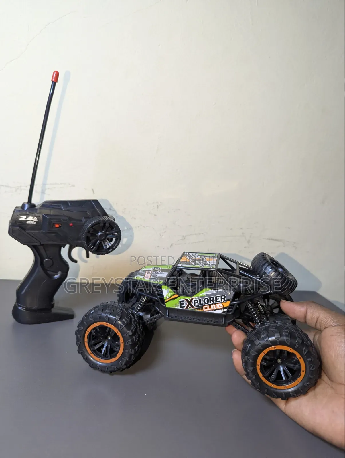 Remote Control 4wd Off-Road Rc Stunt Car Truck High Speed Chase