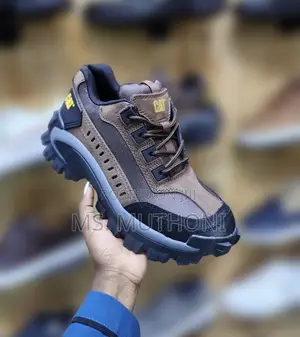 Lace Up Low Cut Caterpillar Intruder Sneakers Size 39-45