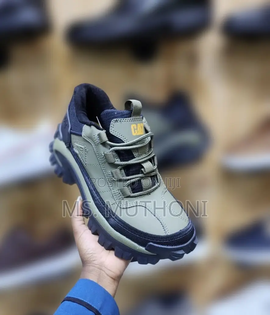 Lace Up Low Cut Caterpillar Intruder Sneakers Size 39-45