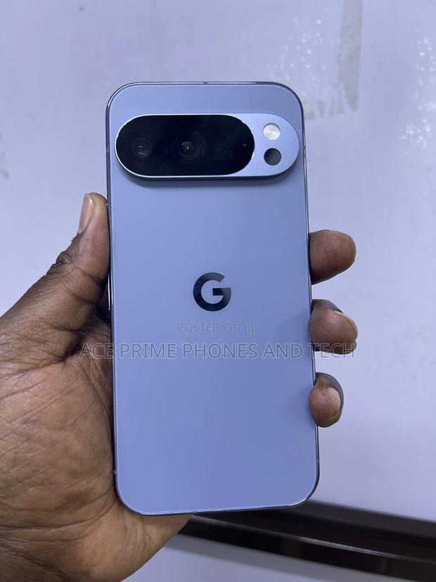 Google Pixel 10 Pro 512 GB Blue - main view