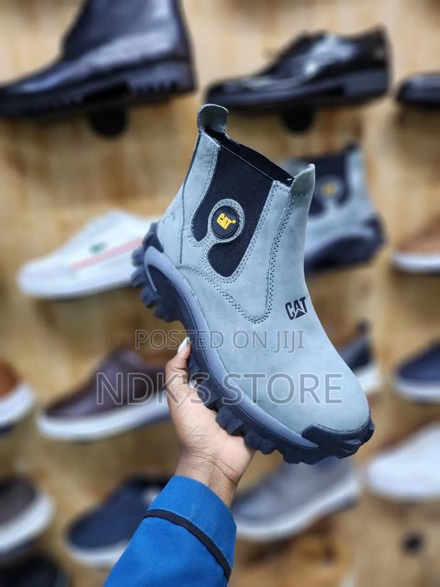 Caterpillar (Cat) High-Cut Chelsea Boots With a Black Chunky - thumbnail 4