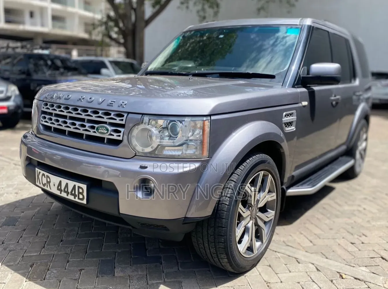 Land Rover Discovery 2011 Gray