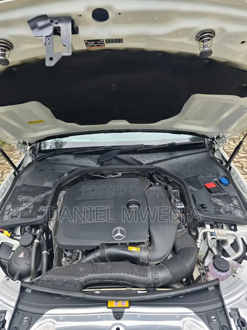 Mercedes-Benz C200 2020 White